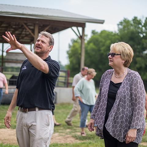 President White tours farm